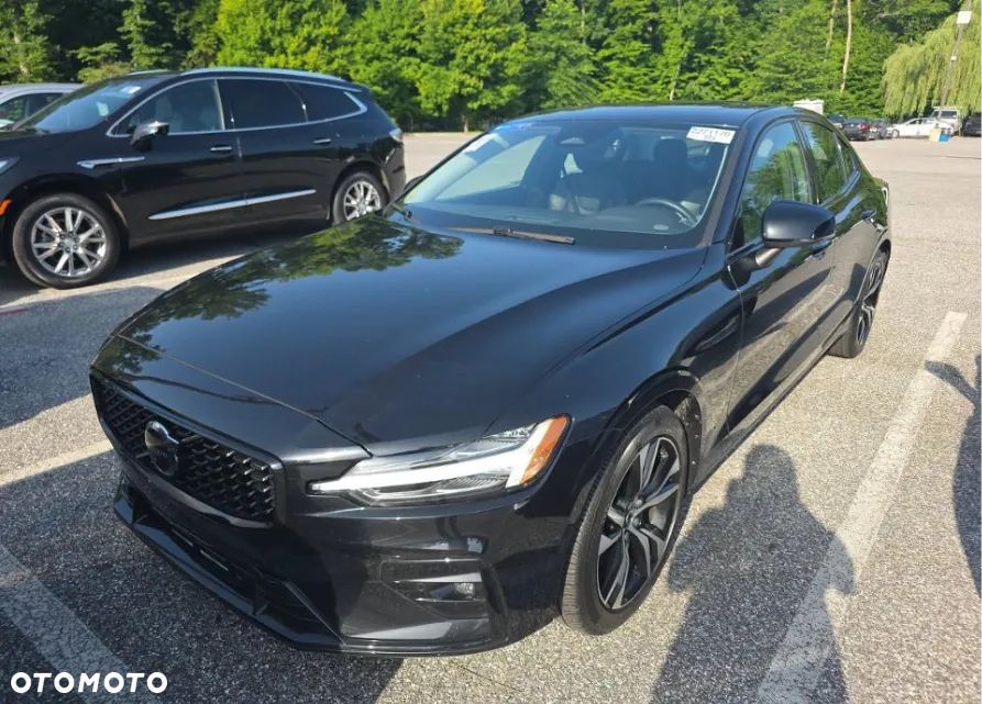 Volvo S60 B5 B AWD Plus Dark - 1