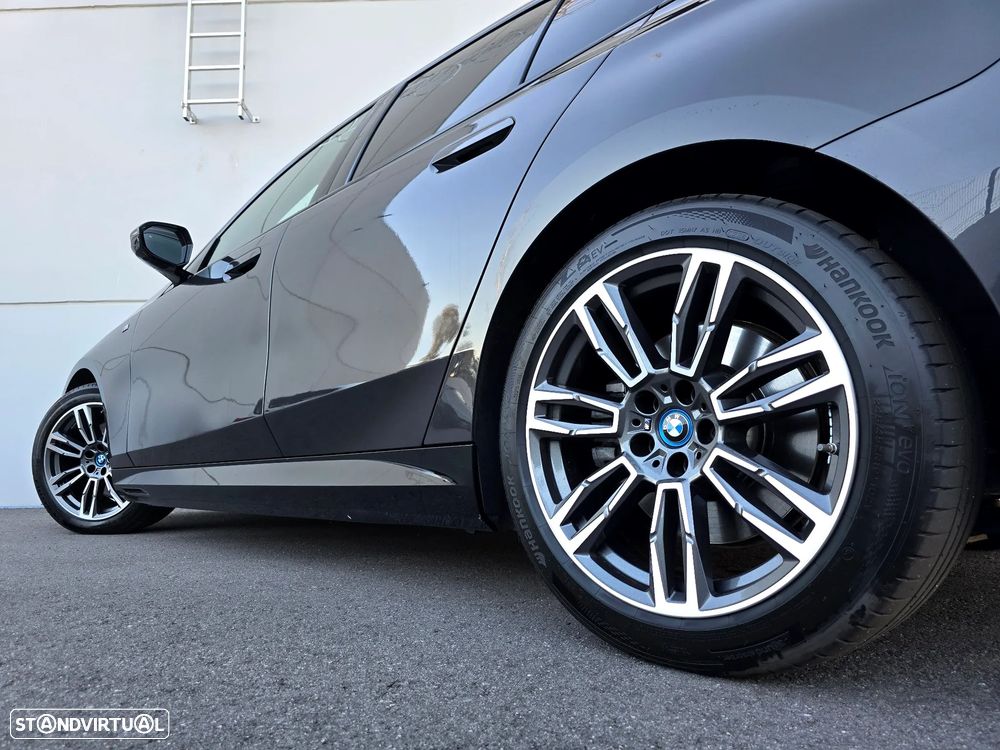 BMW i5 eDrive40 Pack Desportivo M - 13