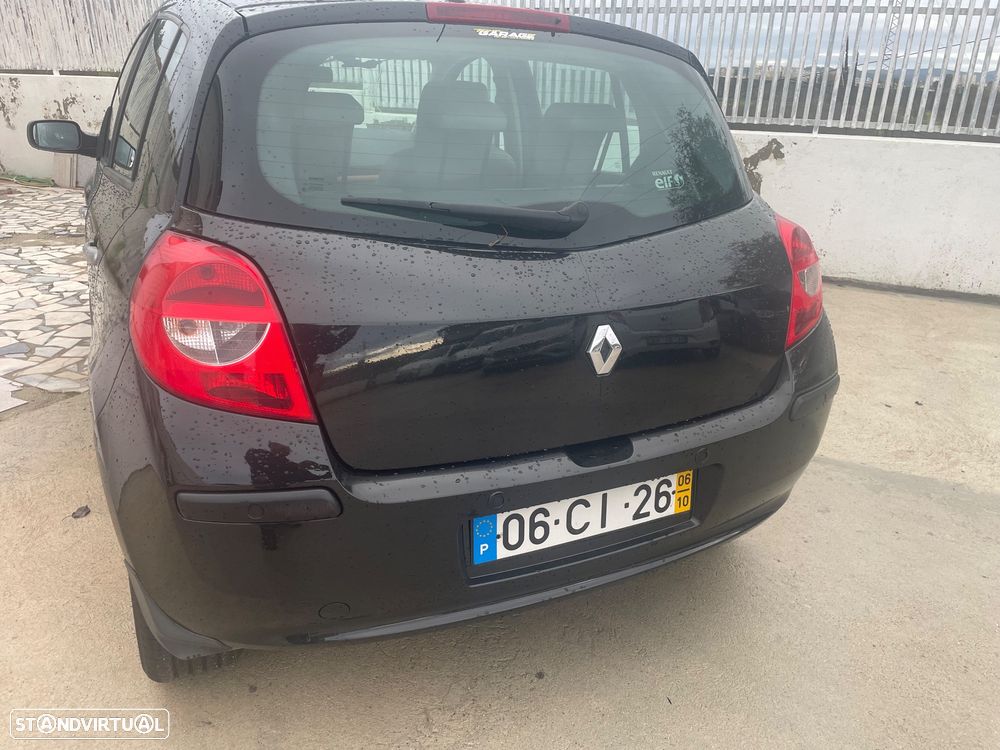 Renault Clio 1.6 16V Initiale Aut. - 4