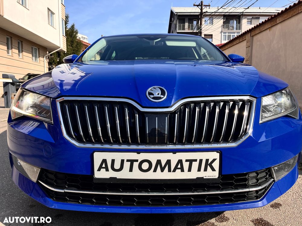 Skoda Superb 2.0 TDI DSG Sportline - 3