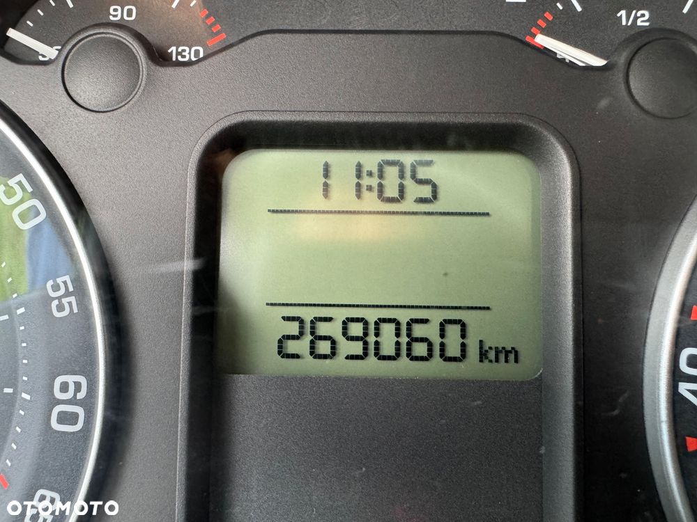 Skoda Octavia 1.6 Elegance - 9