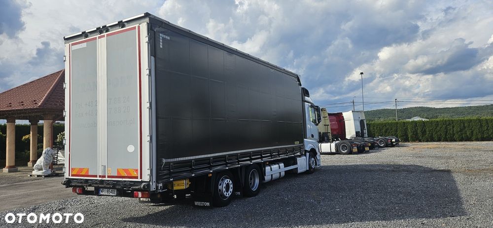 Mercedes-Benz actros - 6