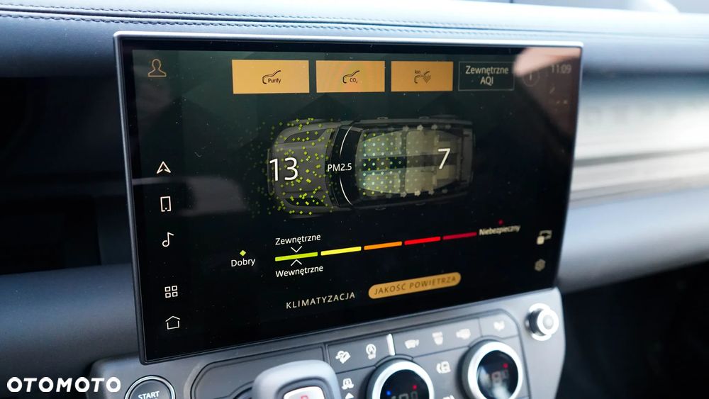 Land Rover Defender 110 D350 X-Dynamic SE - 23