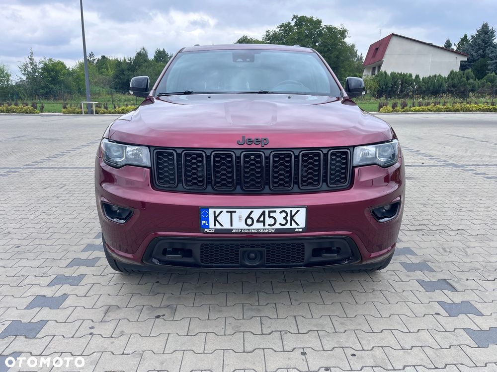 Jeep Grand Cherokee - 19