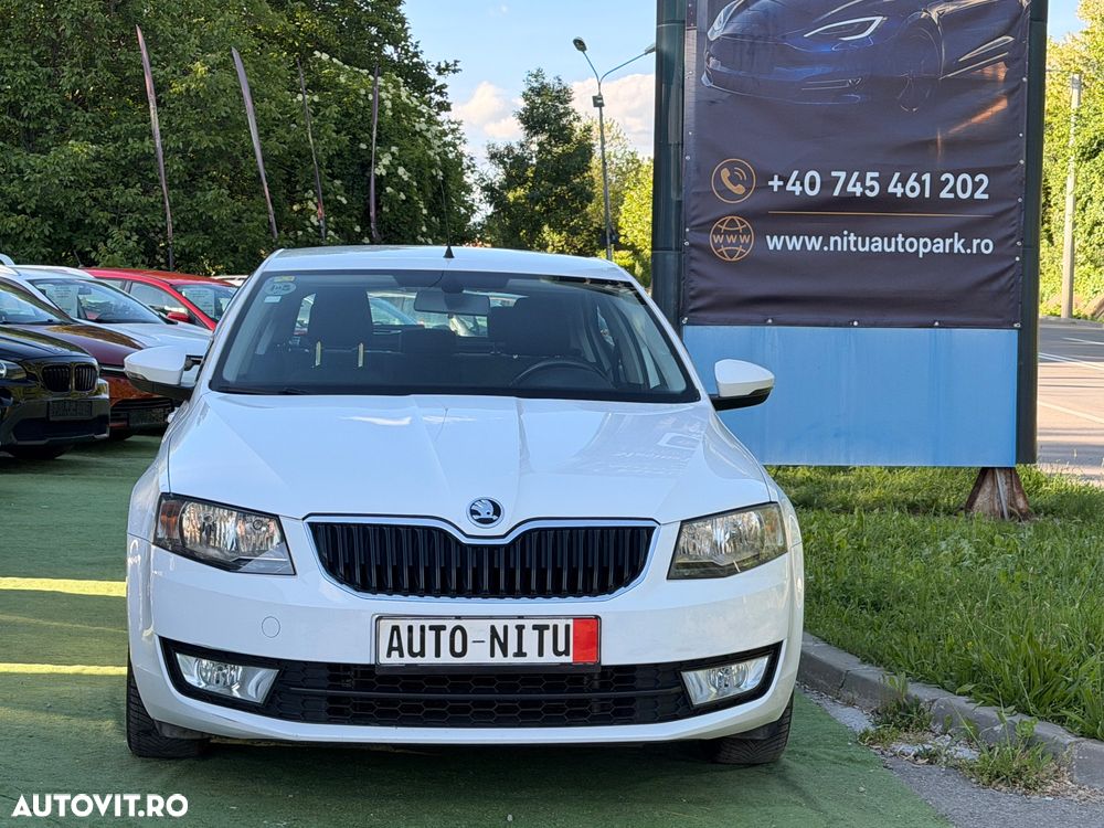 Skoda Octavia - 2