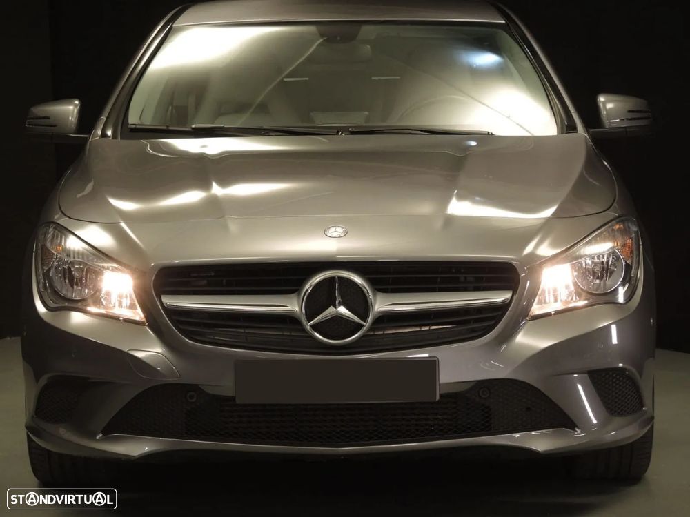 Mercedes-Benz CLA 180 (CDI) d Urban - 4