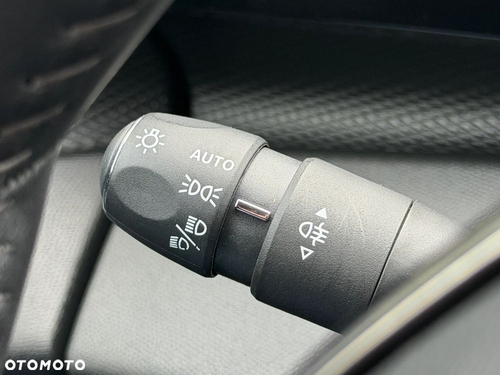 Peugeot 308 1.5 BlueHDi Allure S&S - 14