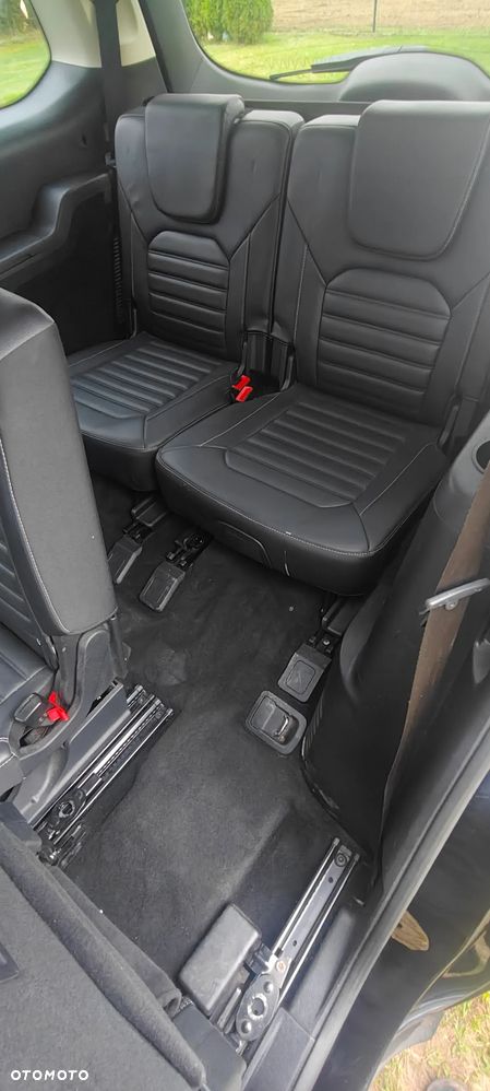Ford Galaxy - 7