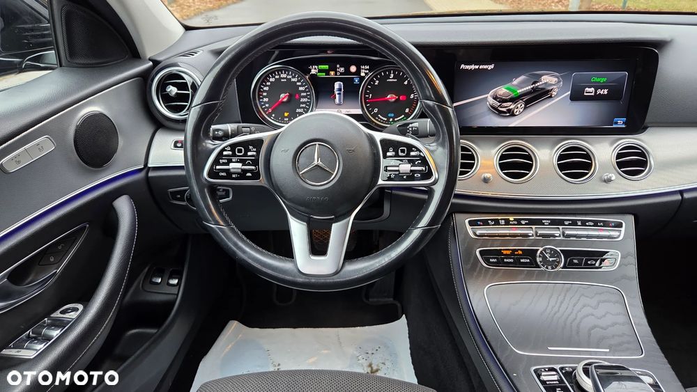 Mercedes-Benz Klasa E 300 de 9G-TRONIC AMG Line - 27