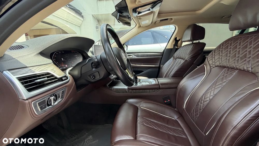 BMW Seria 7 730Ld xDrive mHEV - 23