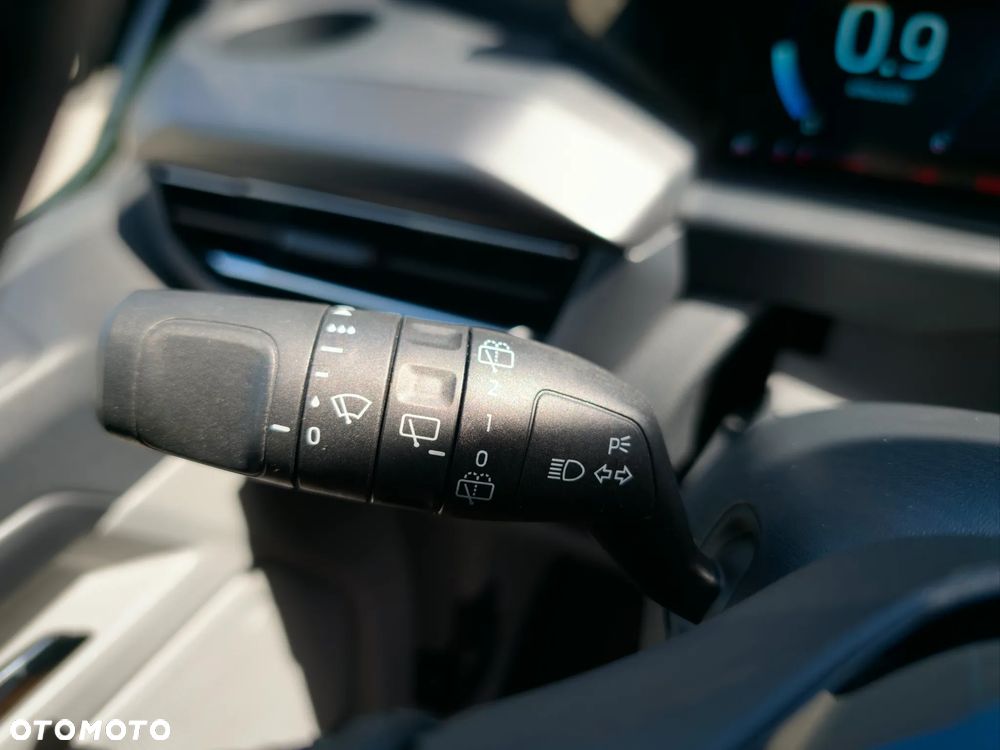 Ford Tourneo Custom 2.0 EcoBlue 320 L2 Titanium - 32