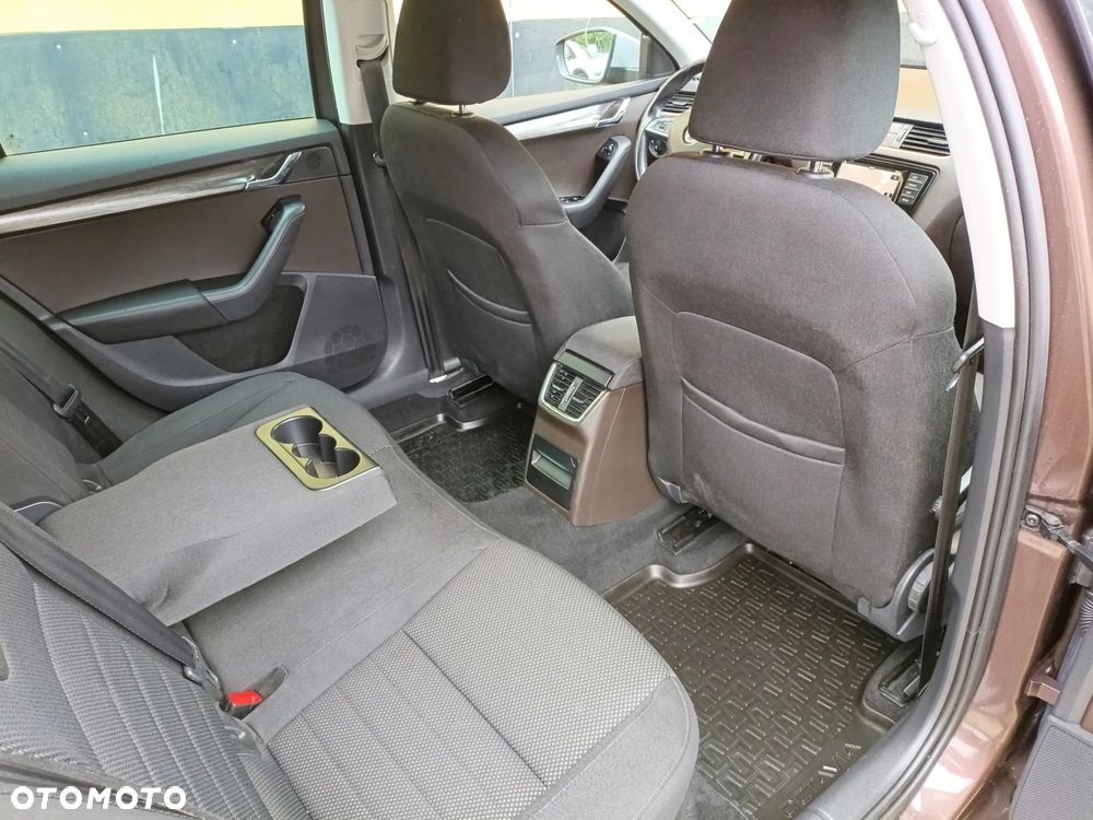 Skoda Octavia 2.0 TDI 4x4 DSG Scout - 17