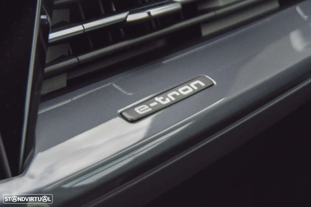 Audi Q4 e-tron 45 82 kWh SE Business Plus - 35