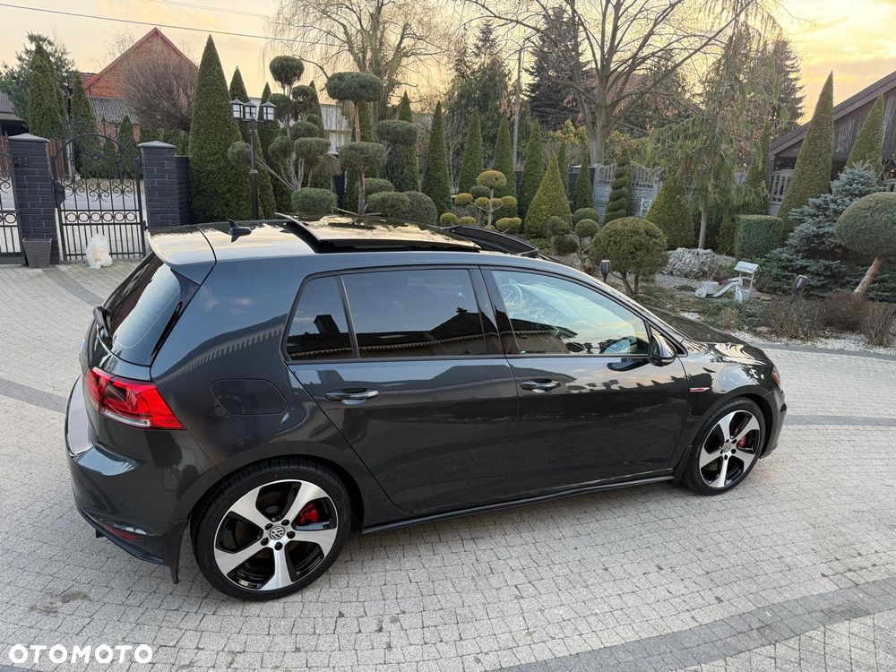 Volkswagen Golf GTI (BlueMotion Technology) DSG - 33
