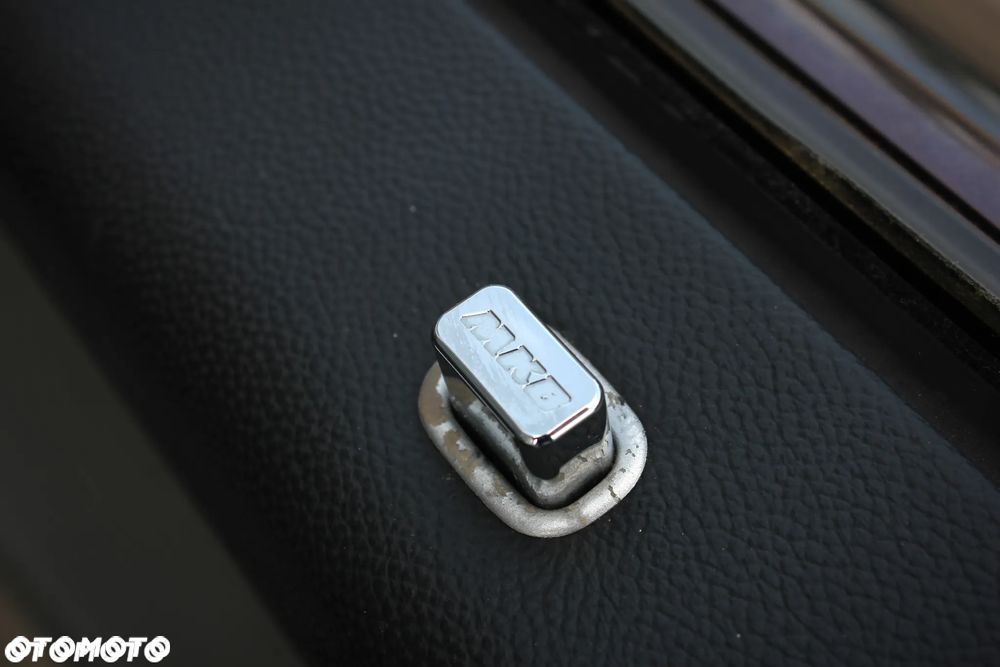 Mercedes-Benz SL 500 - 22