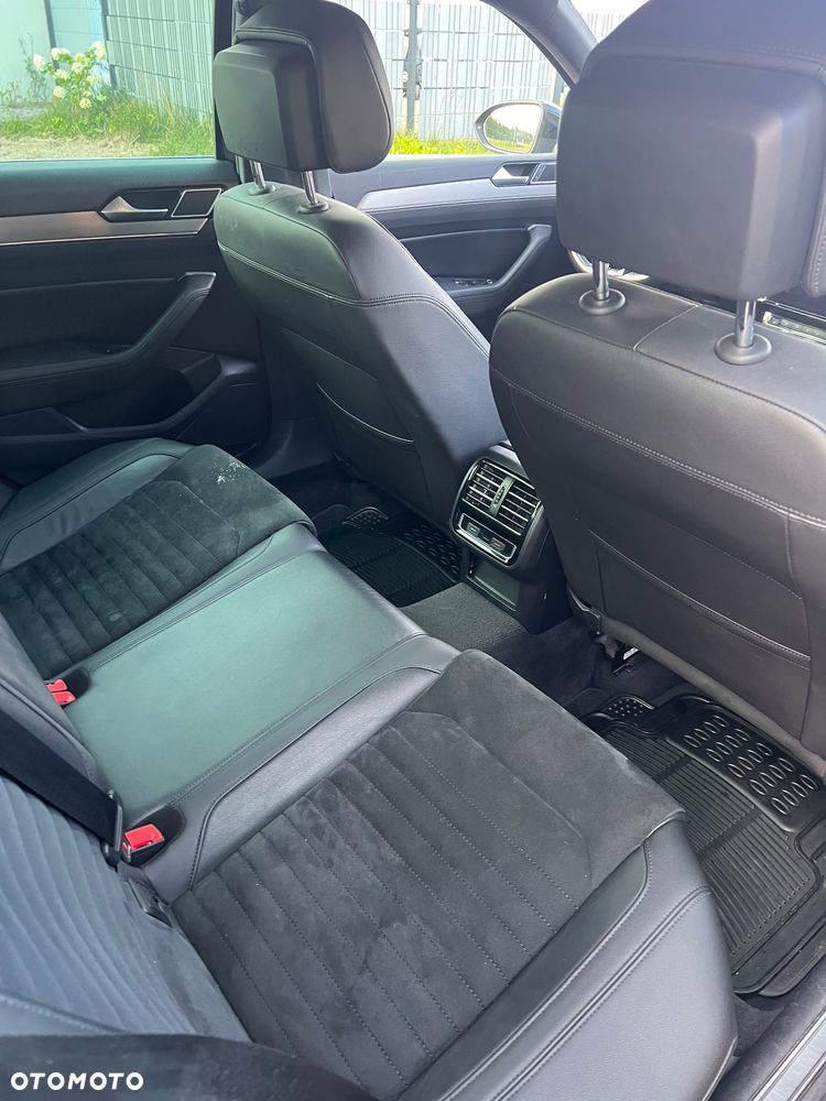 Volkswagen Passat 2.0 TDI SCR 4Mot DSG Highline - 11