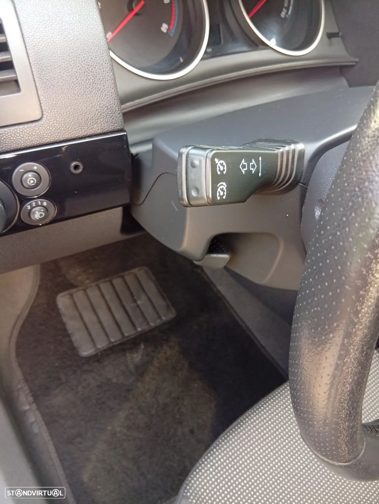 Opel Astra GTC 1.7 CDTI - 11