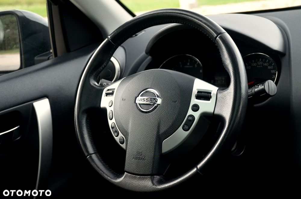 Nissan Qashqai+2 2011