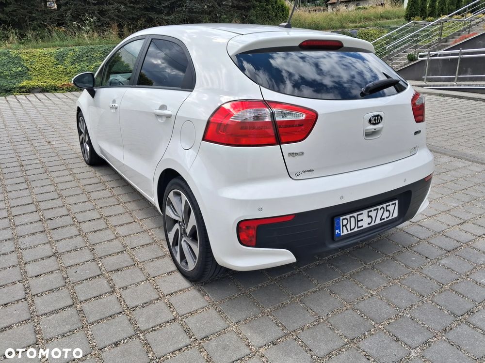 Kia Rio - 6