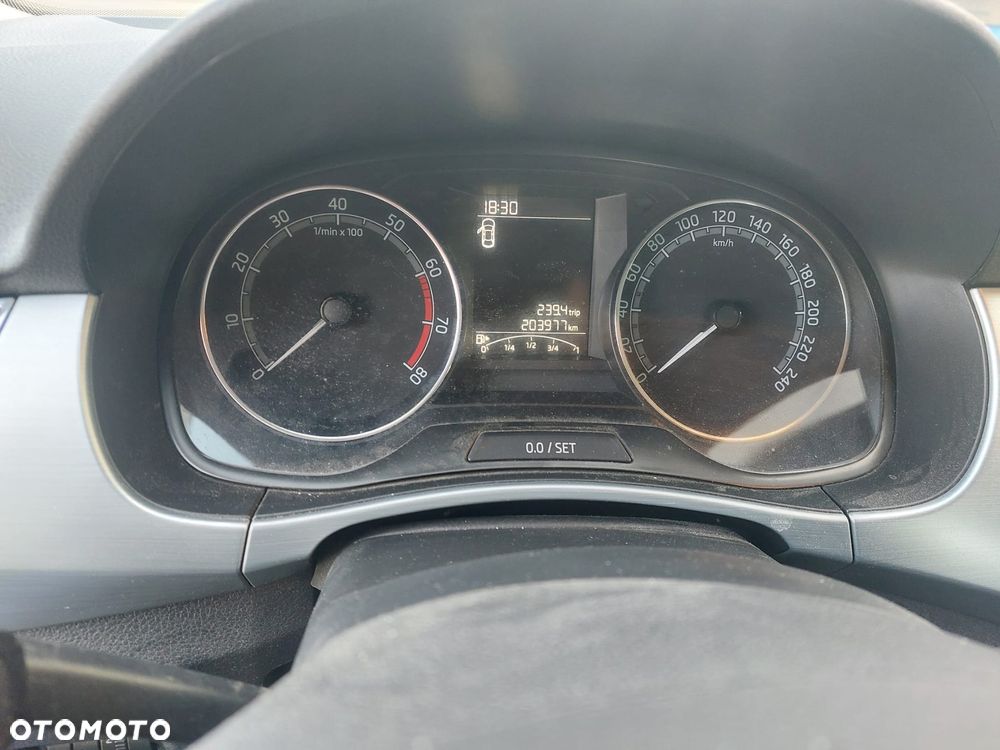 Skoda Fabia 1.0 Ambition Plus - 8