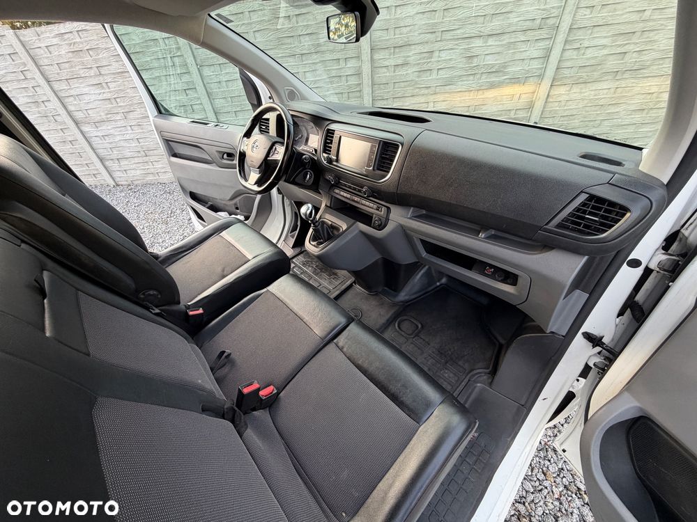 Opel Vivaro Long - 19