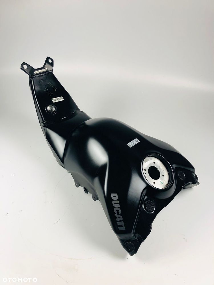 Ducati Streetfighter V4 S 19-21 zbiornik paliwa bak - 2