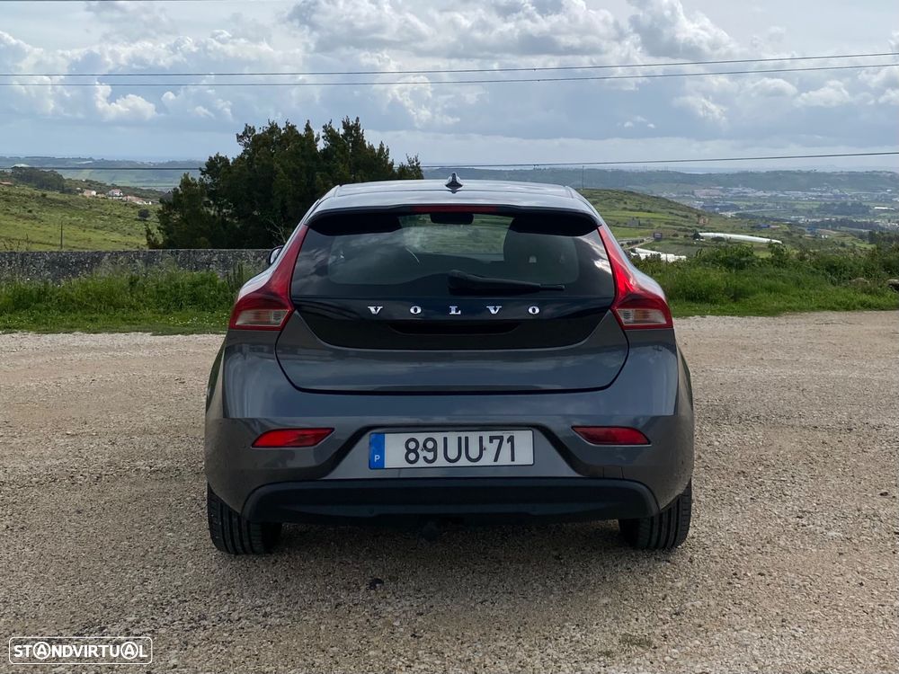 Volvo V40 D2 - 5