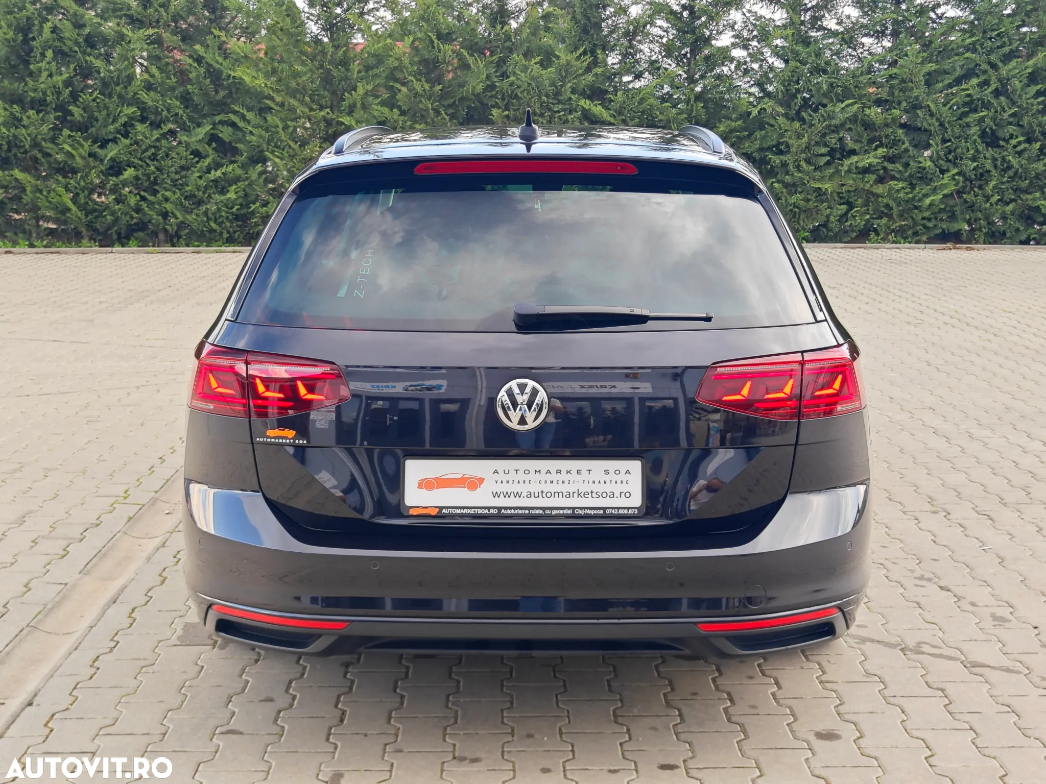 Volkswagen Passat Variant 2.0 TDI DSG Business - 10