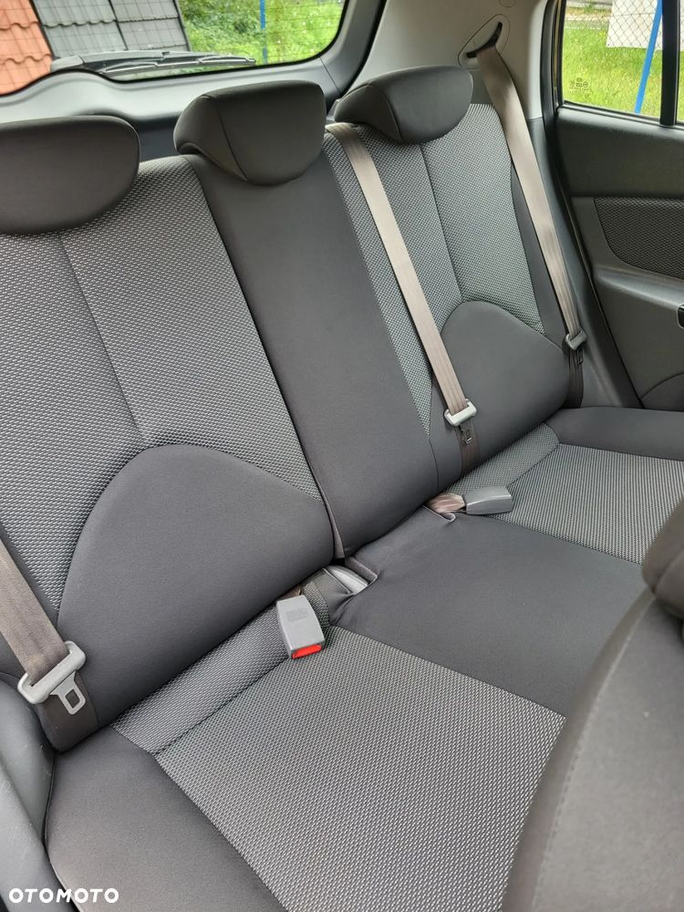 Kia Rio 1.4 Spirit - 19