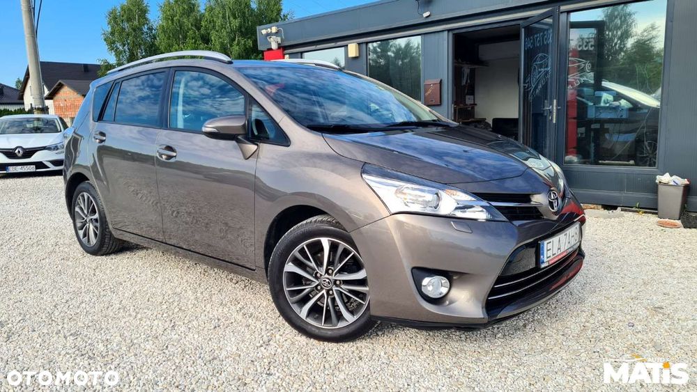 Toyota Verso - 17