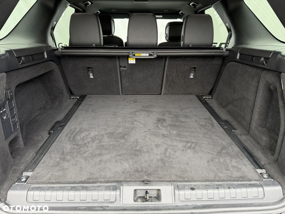 Land Rover Discovery D250 R-Dynamic S - 20