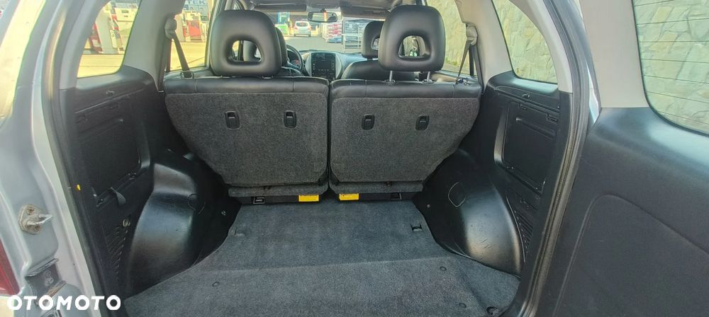 Toyota RAV4 2.0 D-4D 4x4 - 22