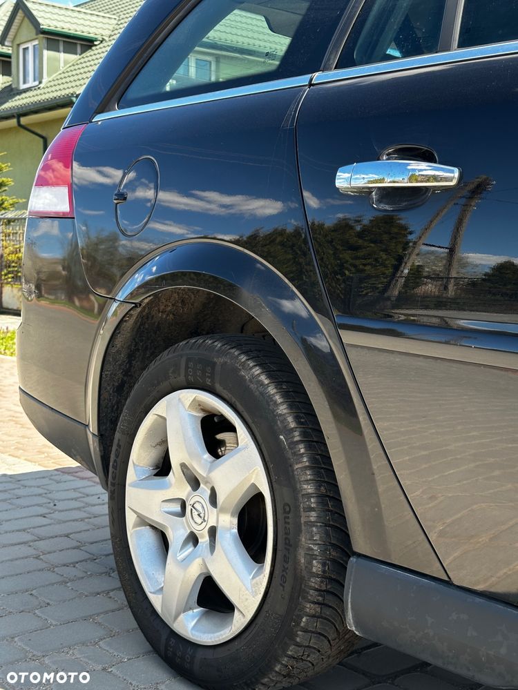 Opel Vectra 1.9 CDTI Sport / GTS - 17