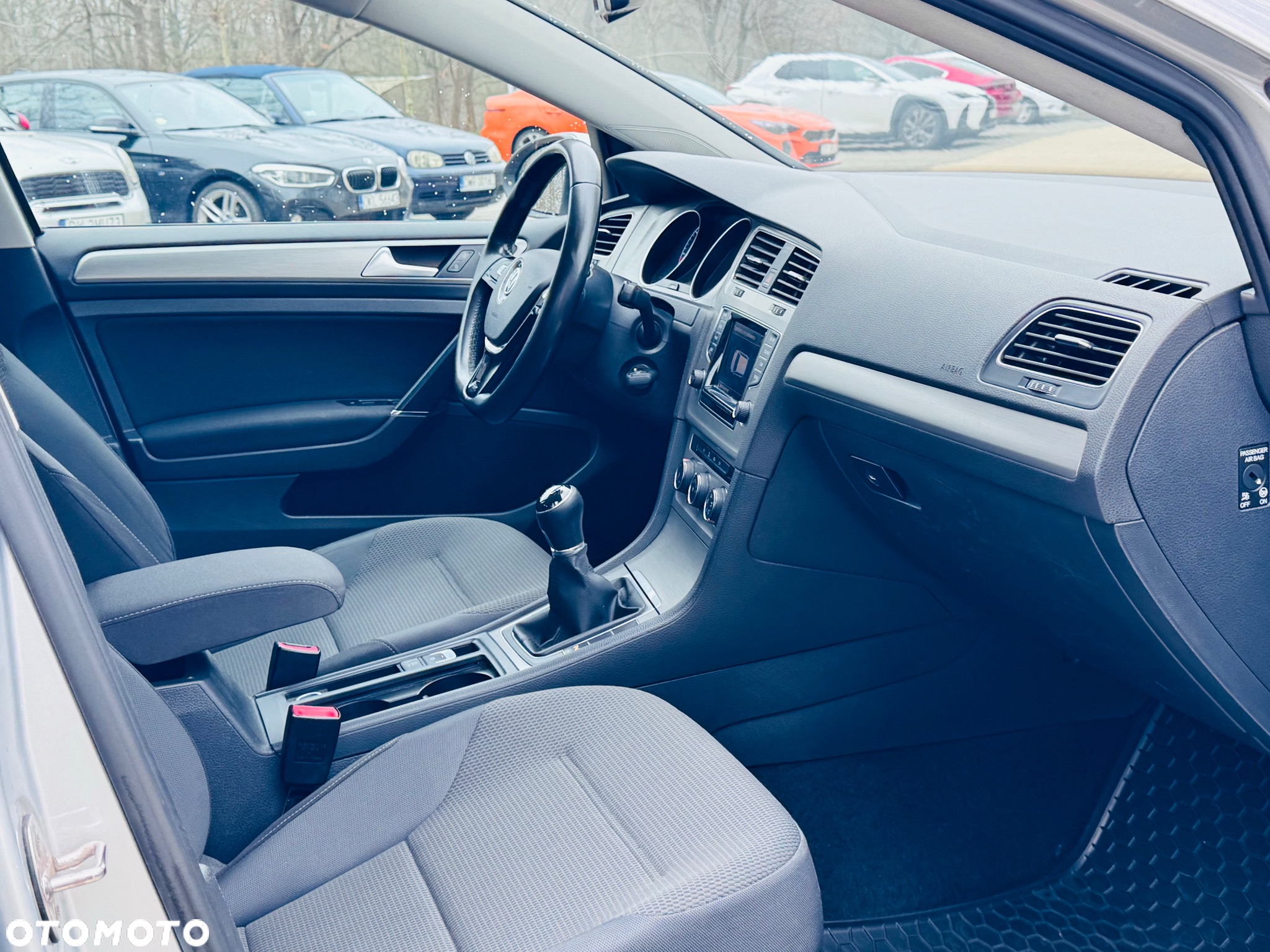 Volkswagen Golf VI 1.6 TDI Trendline - 30