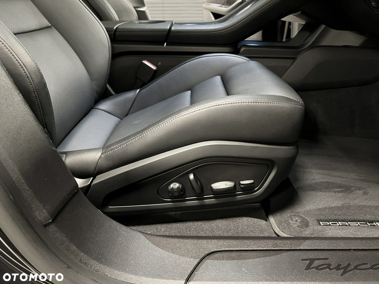 Porsche Taycan Sport Turismo Performance Plus - 20