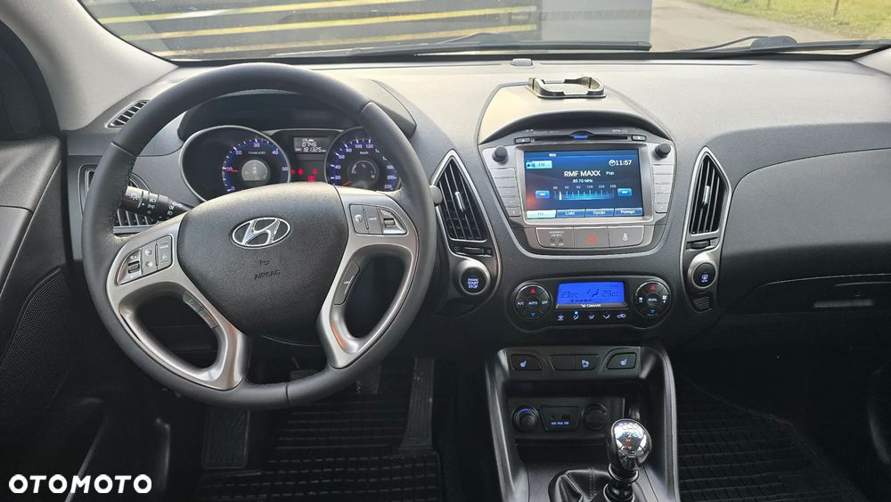 Hyundai ix35 1.7 CRDi 2WD Fifa World Cup Edition - 17