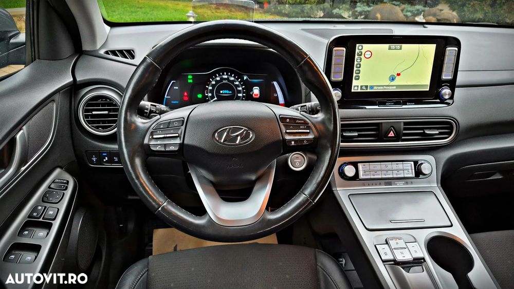 Hyundai KONA EV Premium - 30