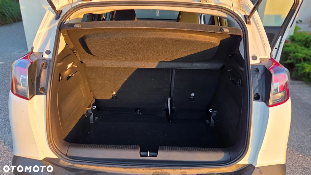 Opel Crossland X - 8