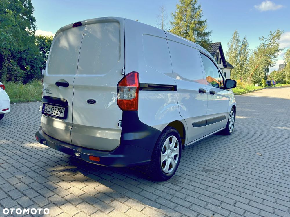 Ford Courier L1 - 12