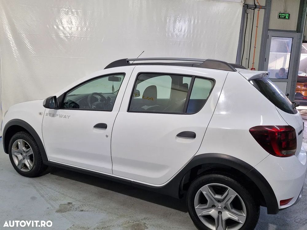 Dacia Sandero Stepway ECO-G 100 MT6 Essential - 13
