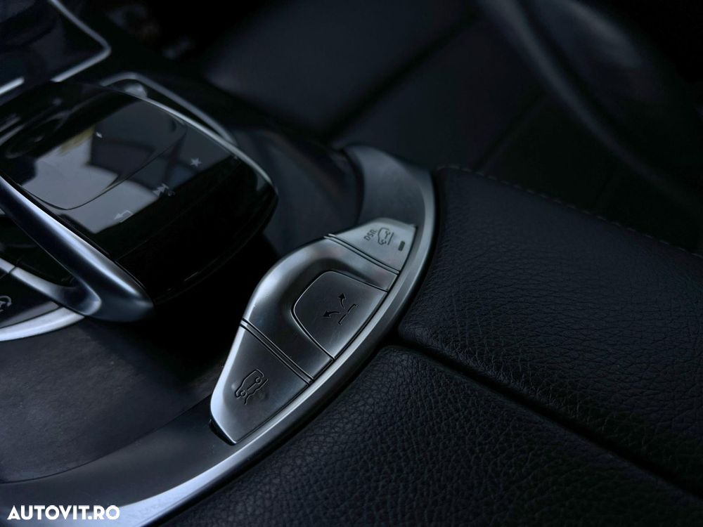 Mercedes-Benz GLC - 18