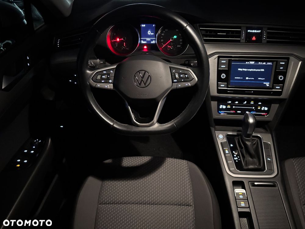 Volkswagen Passat - 23