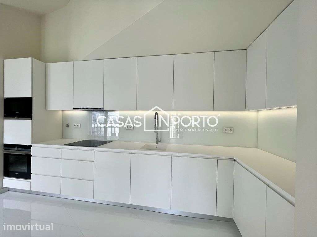 T4 Foz Velha, junto ao Passeio Alegre - Grande imagem: 5/23
