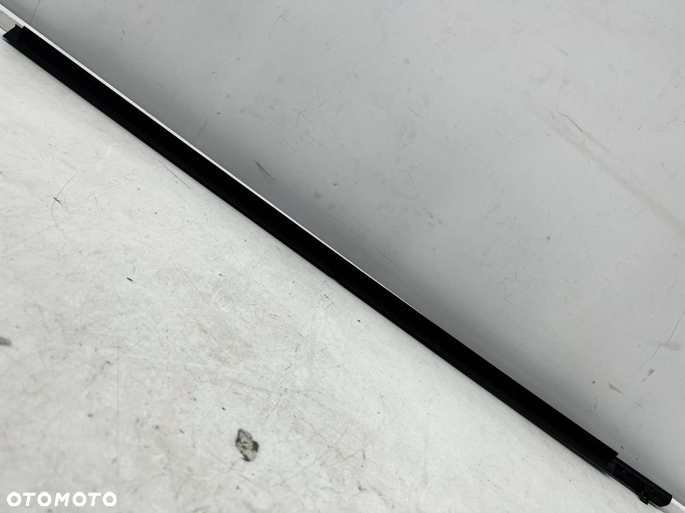Listwa Mazda 2 II DE DH 07-12r. NOWA prawa przednia uszczelka drzwi zewnętrzna szyby zgarniająca pra - 6