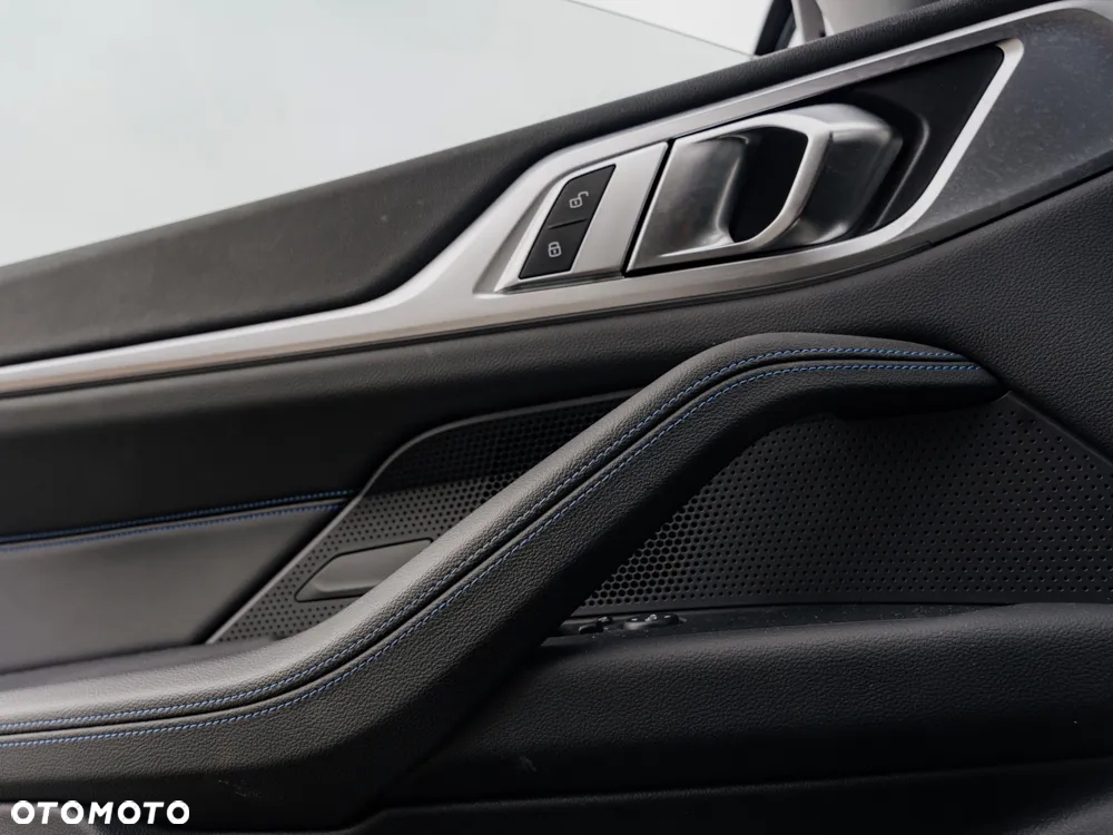 BMW i4 - 13