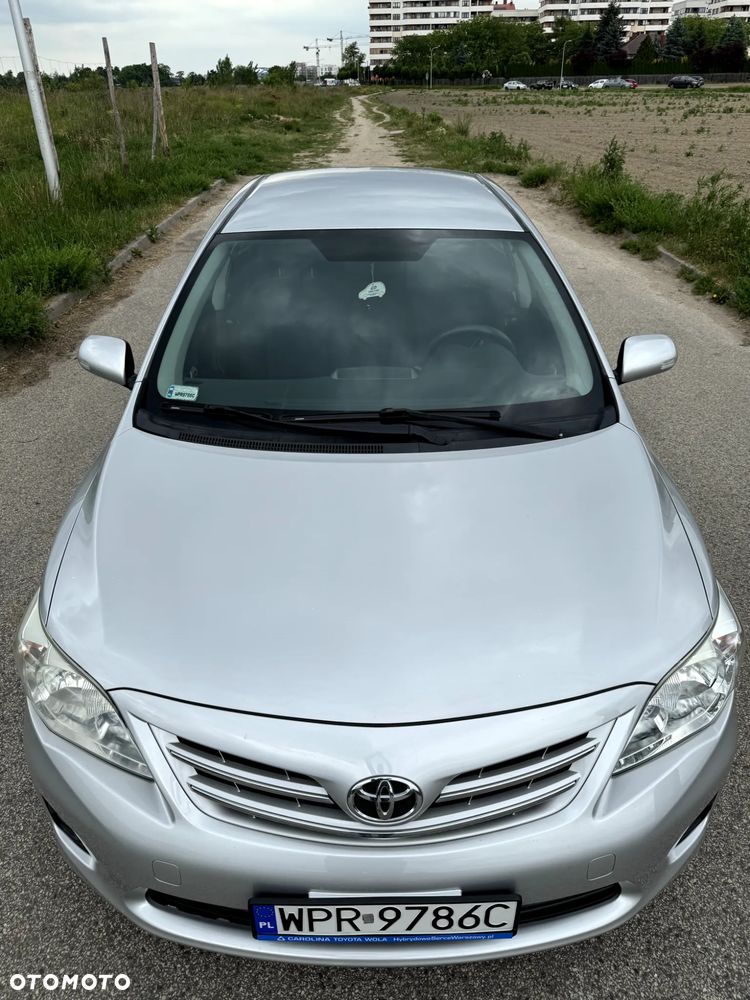 Toyota Corolla 1.6 Premium - 9