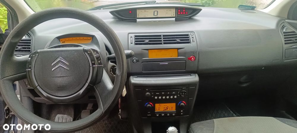 Citroën C4 1.6 16V Style - 13