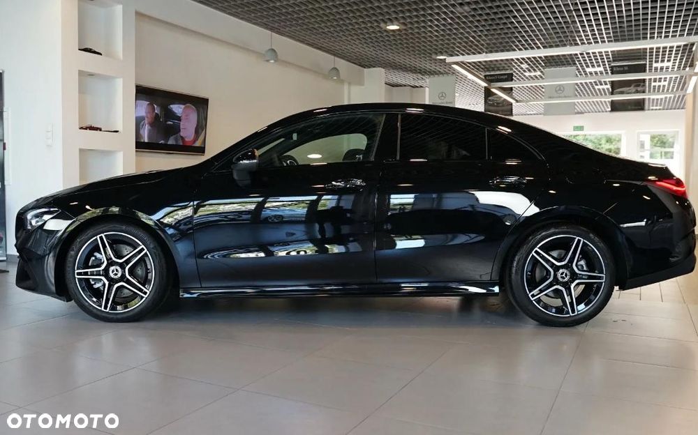 Mercedes-Benz CLA 200 AMG Line 7G-DCT - 2