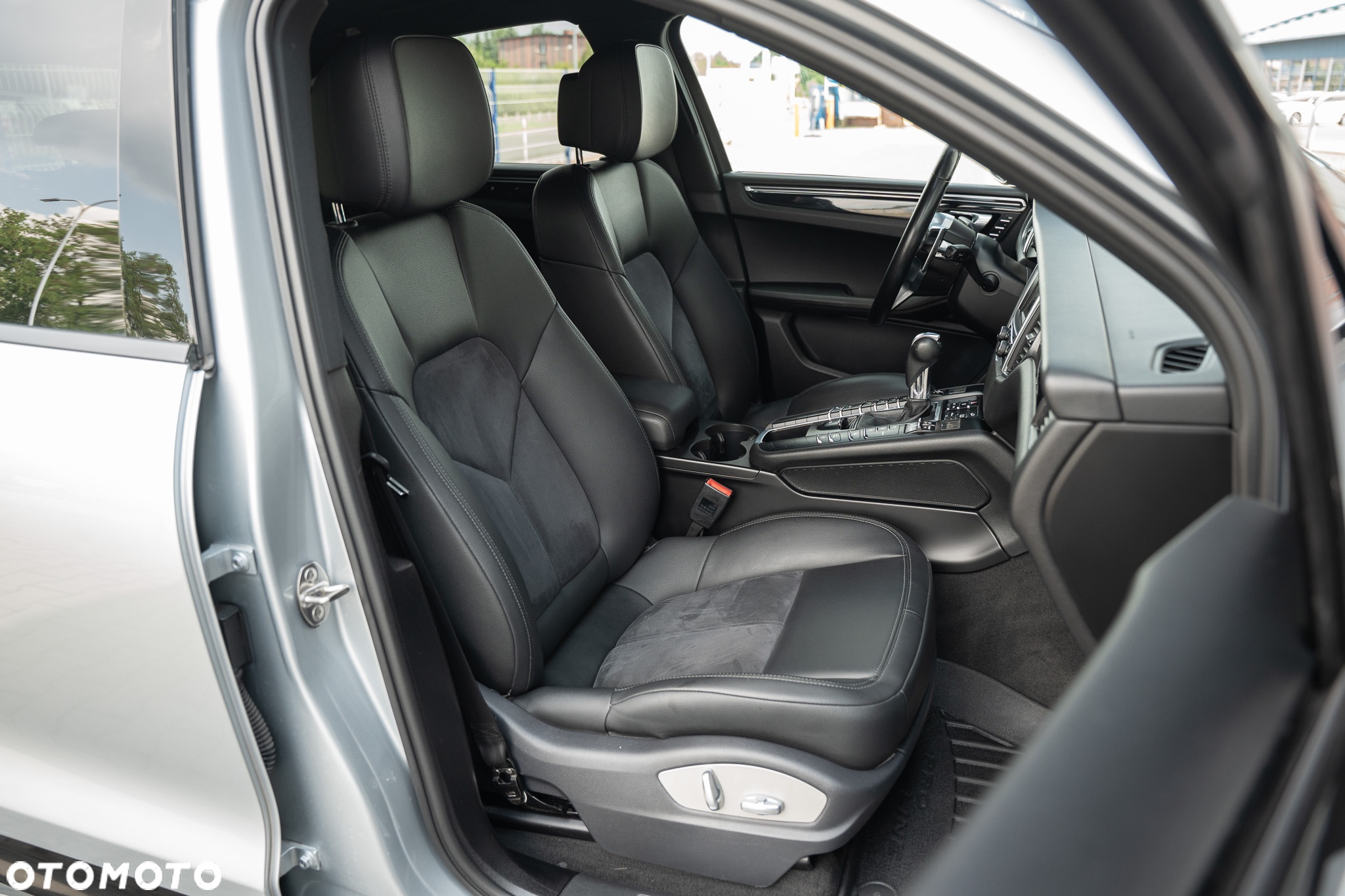 Porsche Macan S - 24