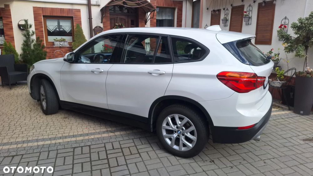 BMW X1 sDrive18d Advantage - 4